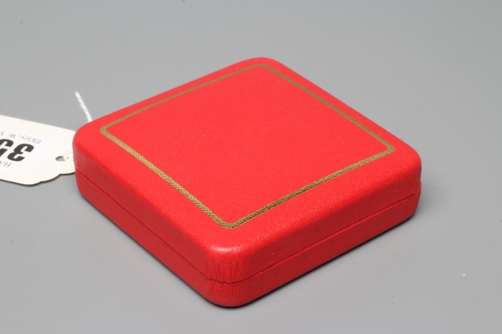 AN ELIZABETH II SILVER PROOF CROWN, 1996, 70th Birthday issue, 28.2g, in capsule and cased with Image