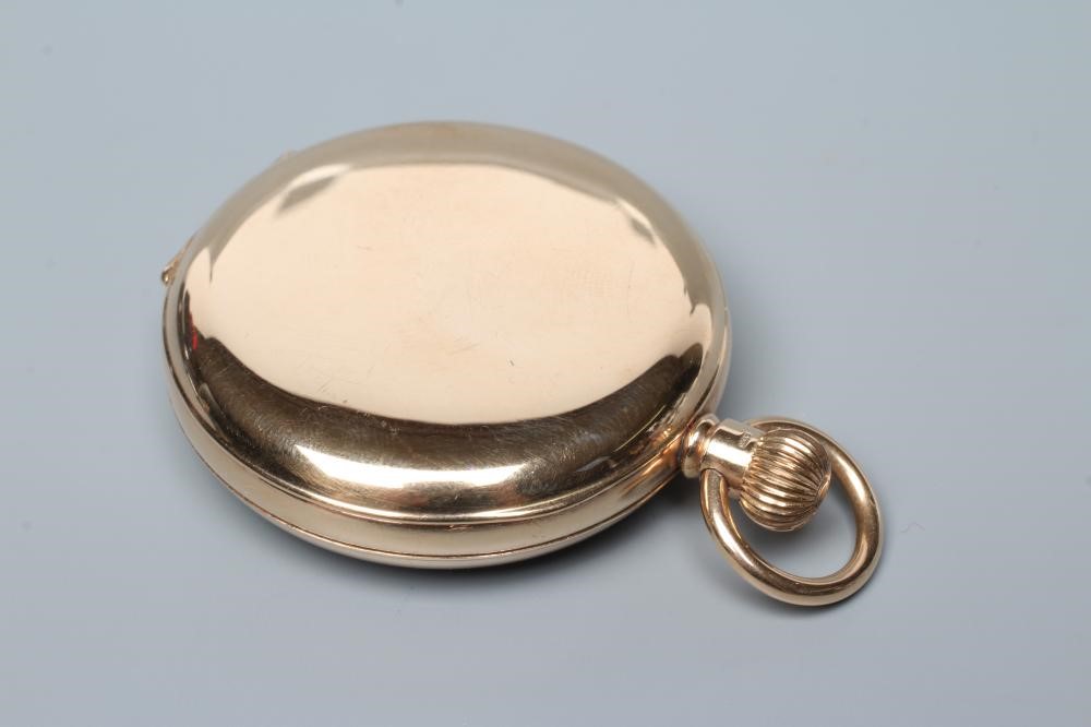 A 9CT GOLD TOP WIND POCKET WATCH Image