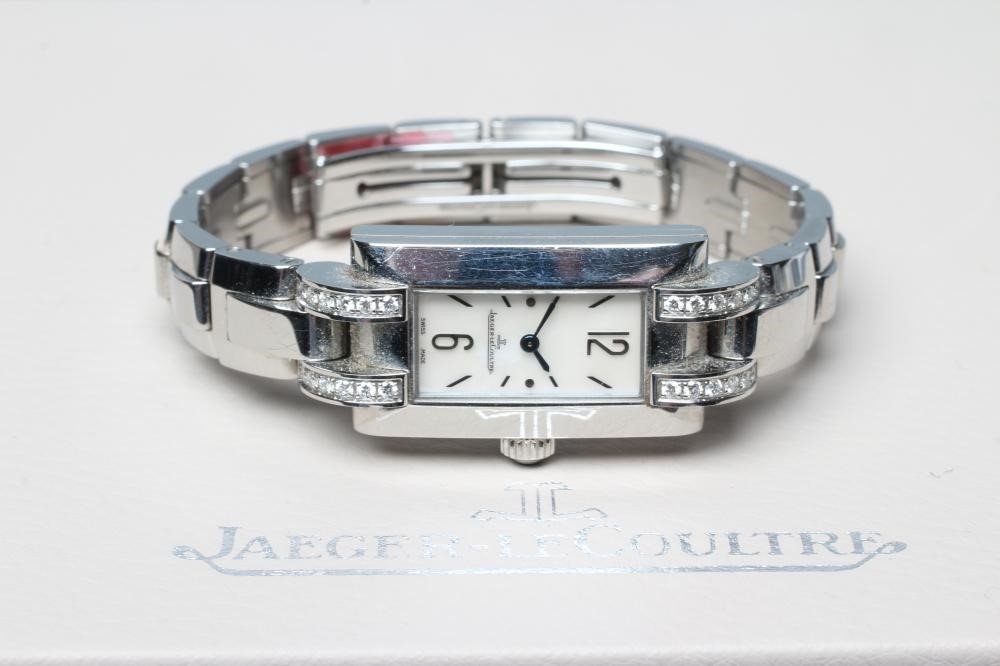 A LADY'S JAEGER-LECOULTRE IDEALE DIAMOND WRISTWATCH Image