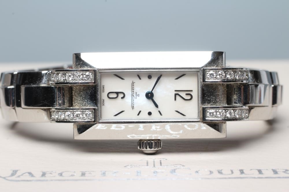 A LADY'S JAEGER-LECOULTRE IDEALE DIAMOND WRISTWATCH Image