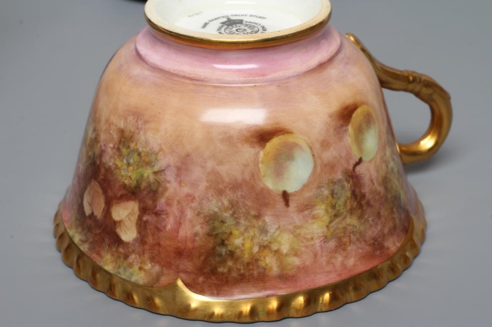 A ROYAL WORCESTER CHINA CABINET TEA CUP AND SAUCER Image