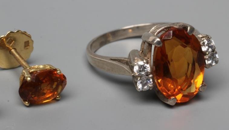 A TOURMALINE PENDANT Image