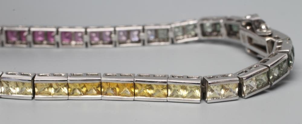 A RAINBOW SAPPHIRE TENNIS BRACELET Image