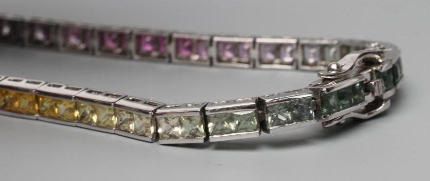 A RAINBOW SAPPHIRE TENNIS BRACELET Image