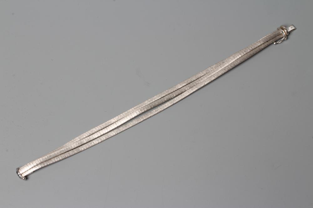 A MATT EFFECT WHITE TRIPLE STRAND SQUARE LINK BRACELET, with slide fastener, stamped 585, 24.7g Image