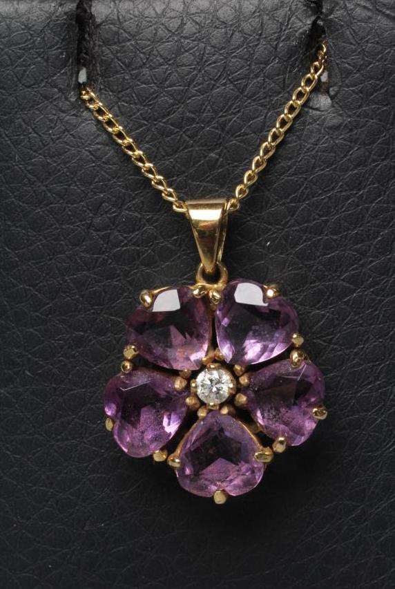 AN AMETHYST FLOWER PENDANT Image