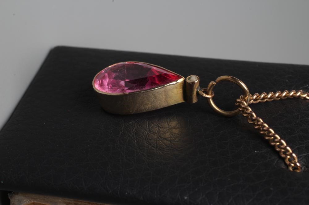 A PINK TOPAZ(?) PENDANT Image