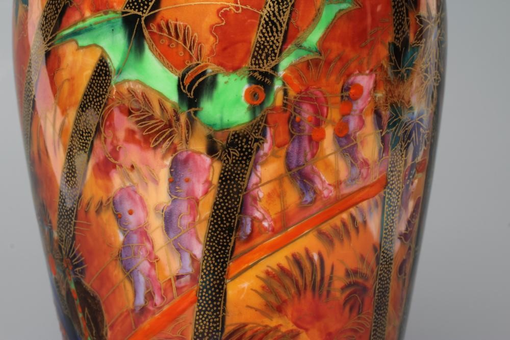 A WEDGWOOD FAIRYLAND LUSTRE VASE Image