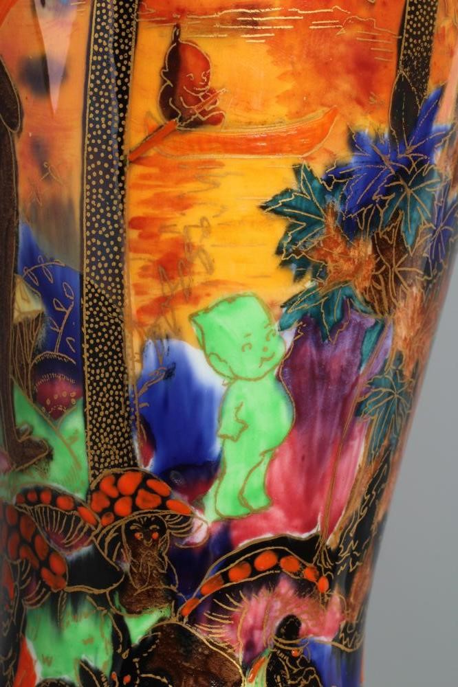 A WEDGWOOD FAIRYLAND LUSTRE VASE Image