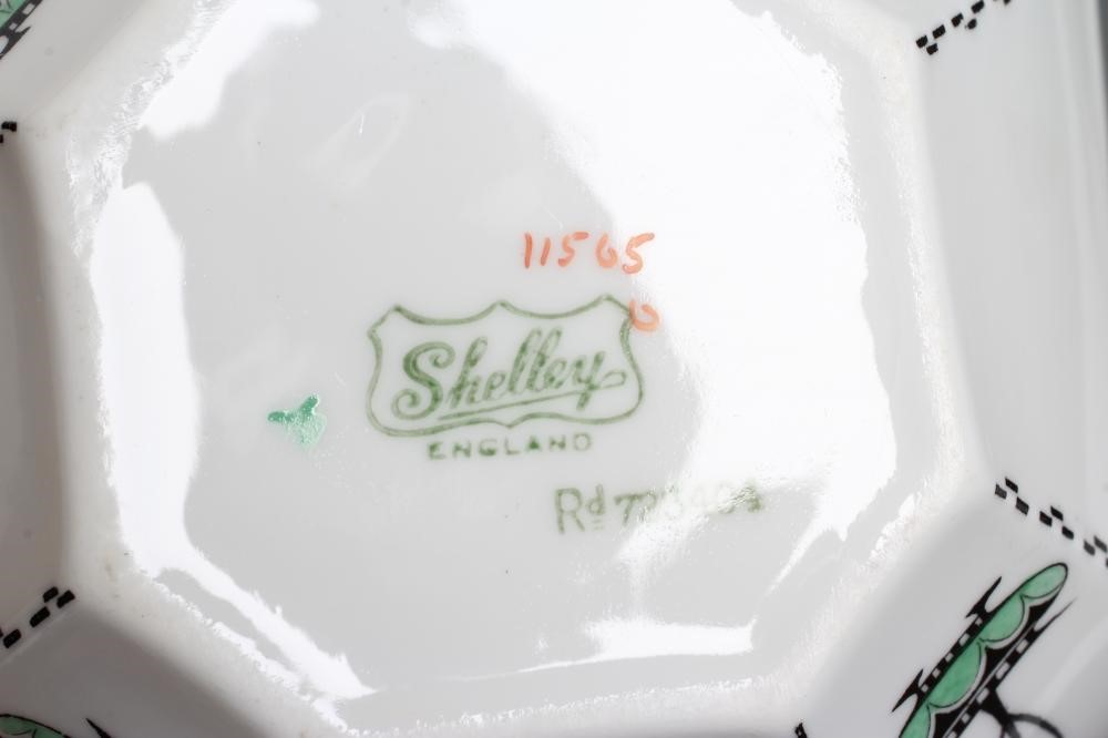 AN ART DECO SHELLEY CHINA QUEEN ANNE TEA SERVICE printed and overpainted with the "Red Daisy" Image