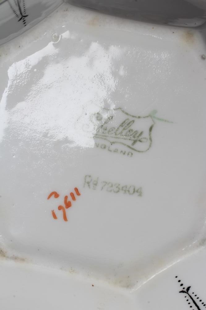 AN ART DECO SHELLEY CHINA QUEEN ANNE TEA SERVICE printed and overpainted with the Blue Iris pattern Image