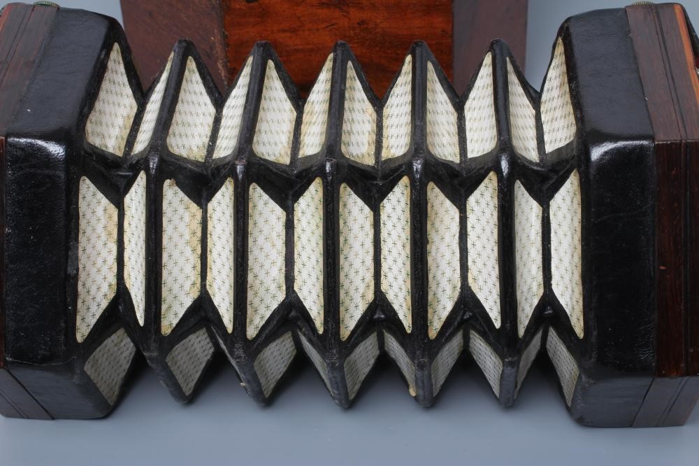 A LACHENAL & CO. Image