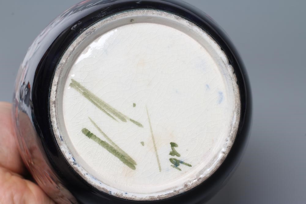 A MOORCROFT POTTERY POMEGRANATE BISCUIT BARREL Image