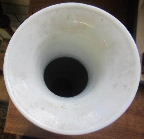 A PAIR OF CHINESE PORCELAIN VASES of inverted baluster form Image