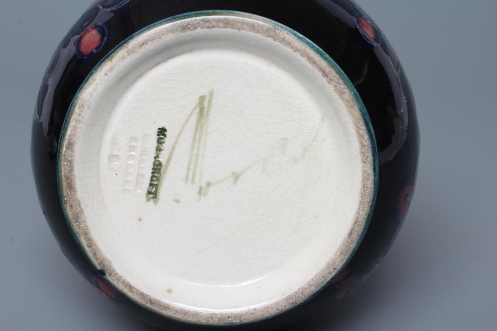 A MOORCROFT POTTERY POMEGRANATE BOTTLE VASE Image