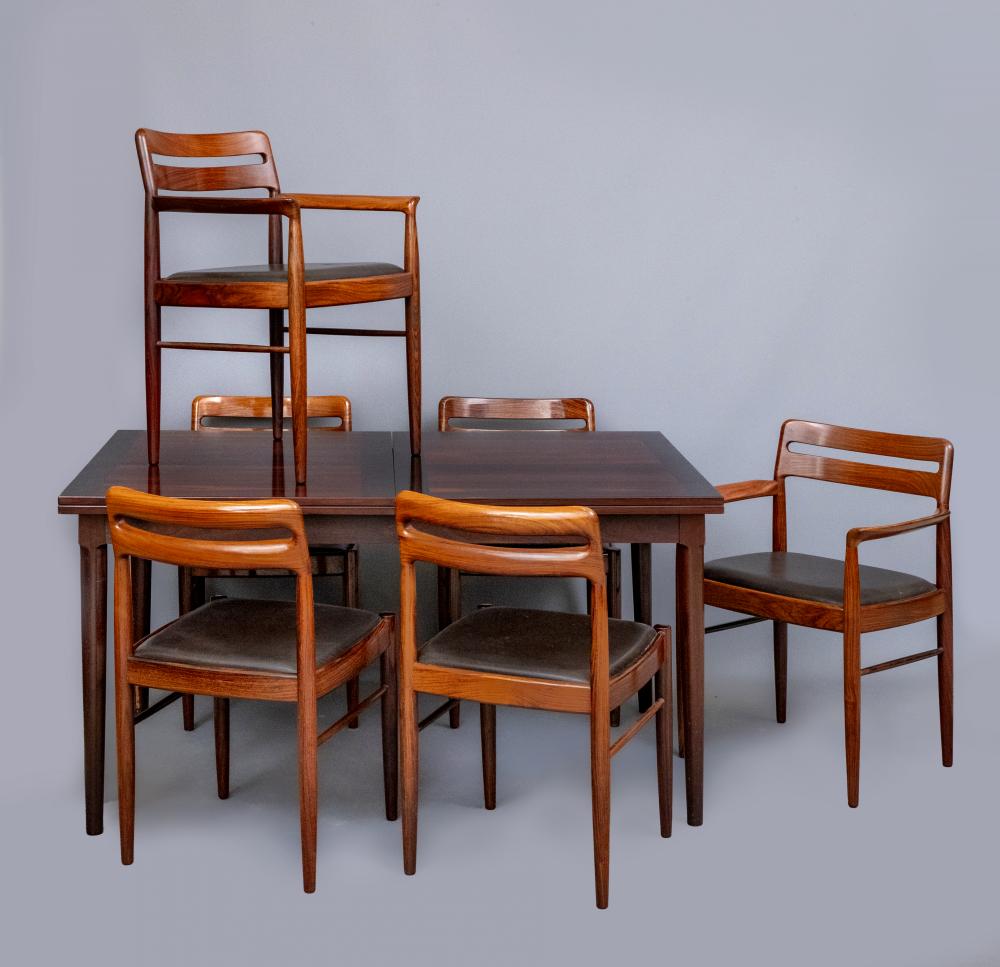 AN H. W. KLEIN FOR BRAMIN ROSEWOOD DINING TABLE AND CHAIRS Image