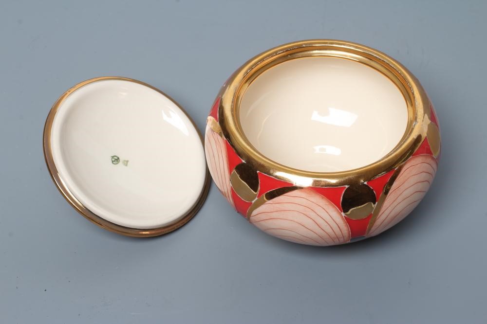 A MOORCROFT POTTERY ROYAL BETROTHED BOX AND COVER Image