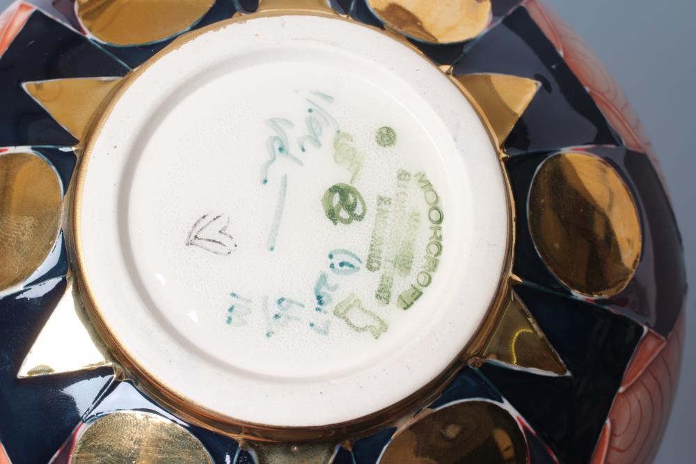 A MOORCROFT POTTERY ROYAL BETROTHED BOX AND COVER Image