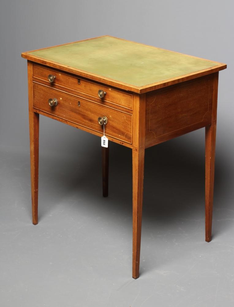 A MAHOGANY LIBRARY SIDE TABLE Image