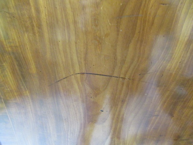 A REGENCY MAHOGANY BREAKFAST TABLE Image