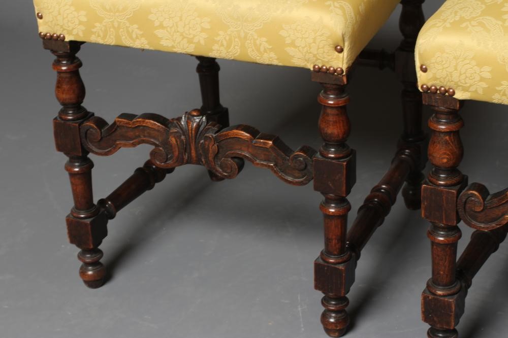 A PAIR OF OAK 17TH CENTURY STYLE BACKSTOOLS Image