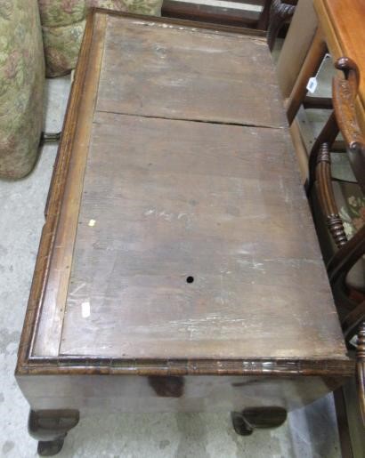 A GEORGIAN WALNUT CHEST ON STAND Image