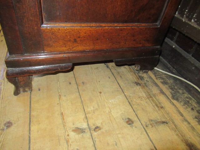 A GEORGIAN OAK AND MAHOGANY BANDED LANCASHIRE DRESSER Image