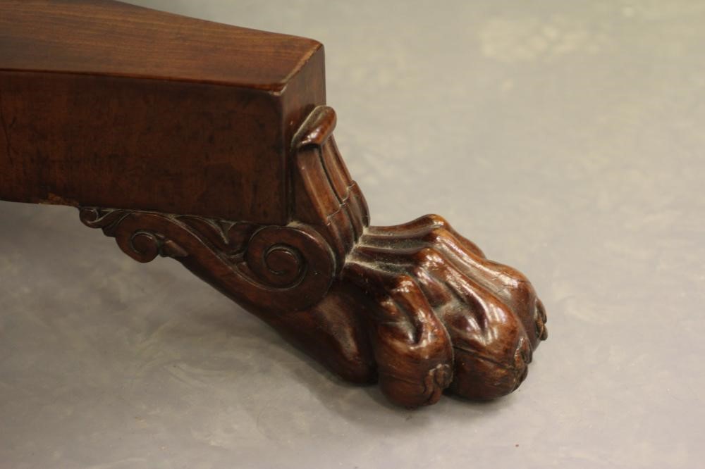 AN EARLY VICTORIAN MAHOGANY BREAKFAST TABLE Image