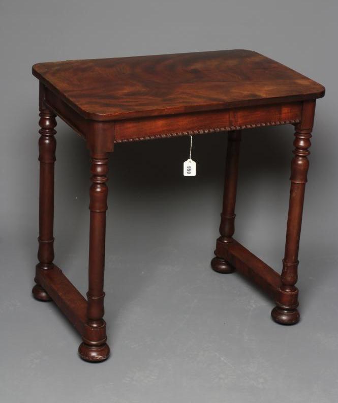 A WILLIAM IV MAHOGANY SIDE TABLE Image