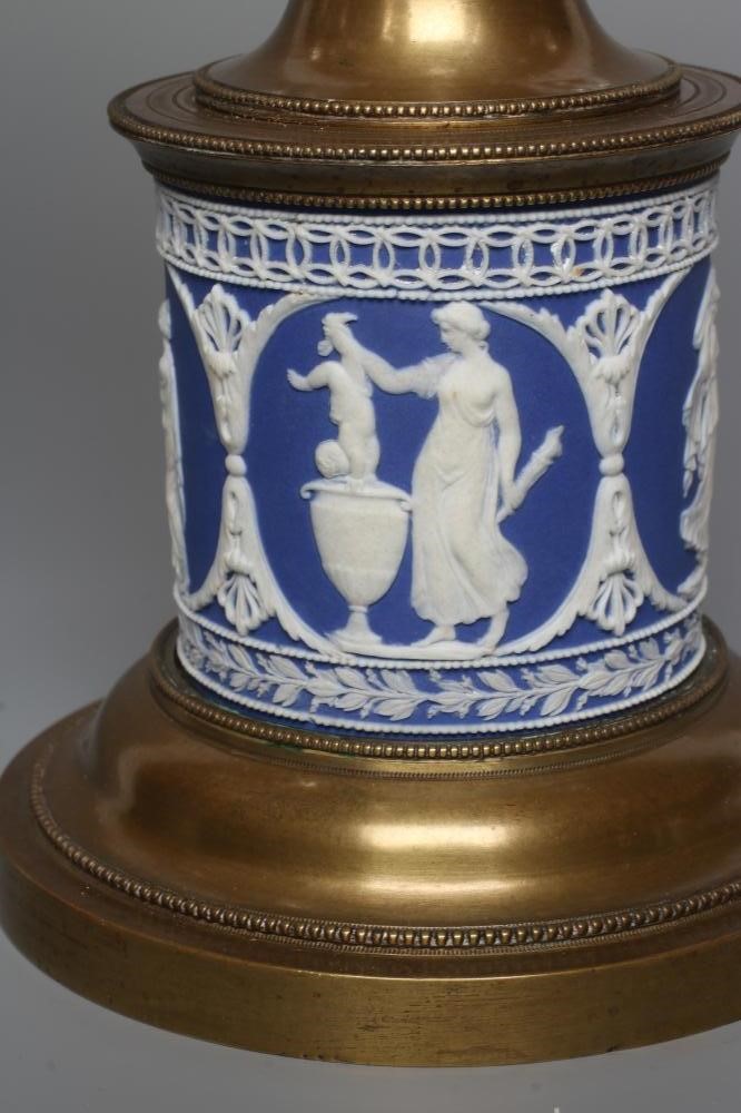 A PAIR OF GLASS TABLE LUSTRES Image