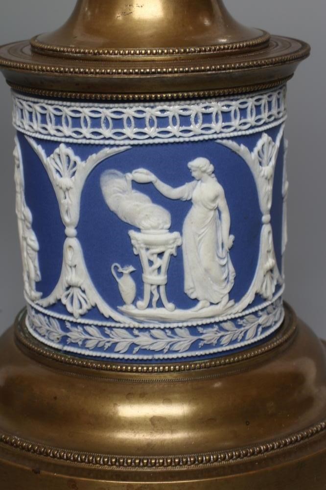 A PAIR OF GLASS TABLE LUSTRES Image