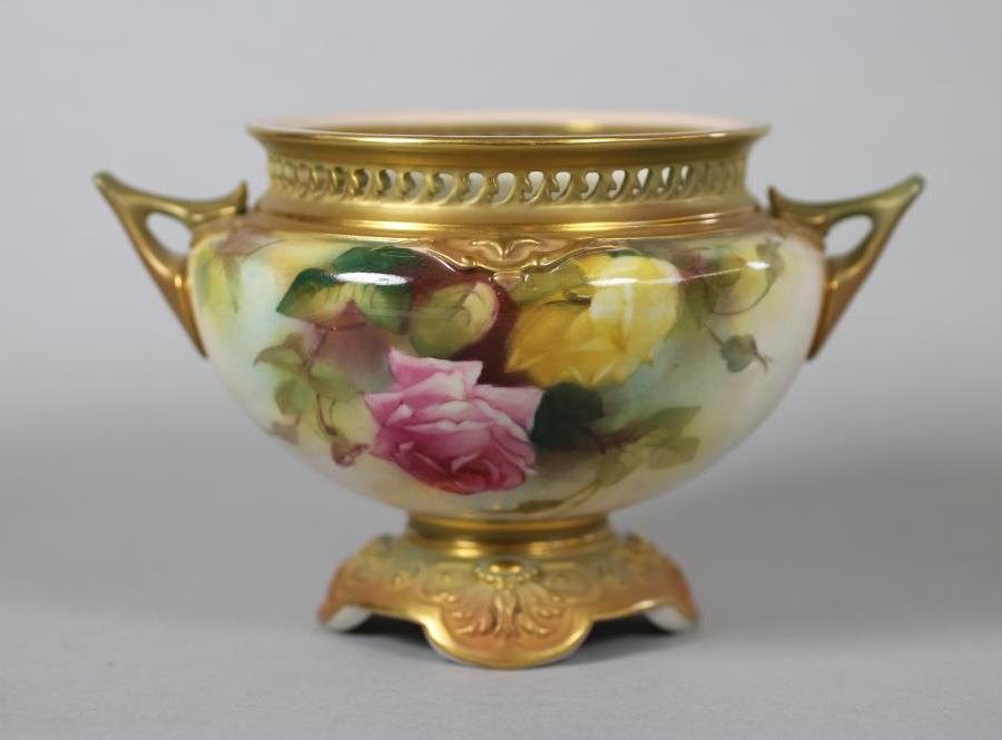 A ROYAL WORCESTER CHINA SMALL ROSE BOWL Image