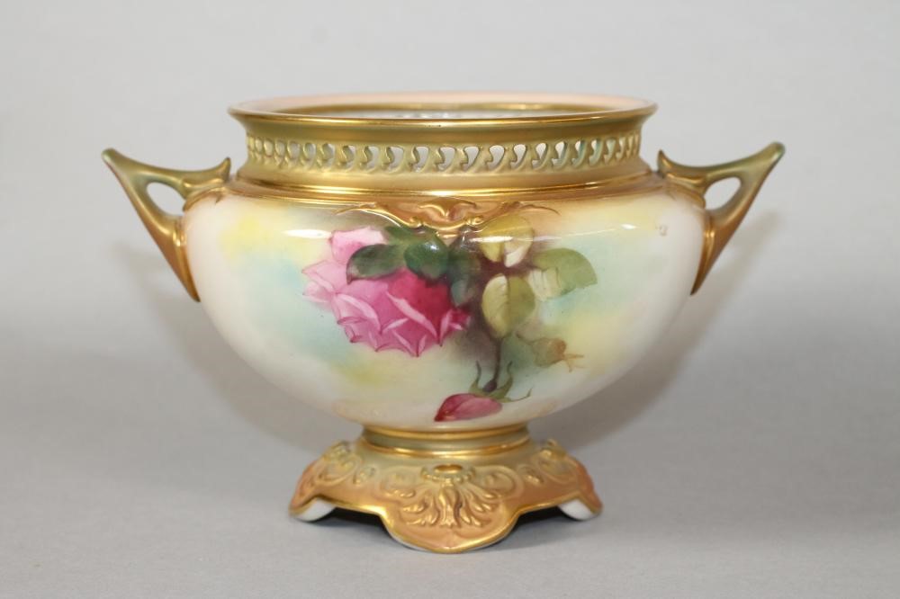 A ROYAL WORCESTER CHINA SMALL ROSE BOWL Image