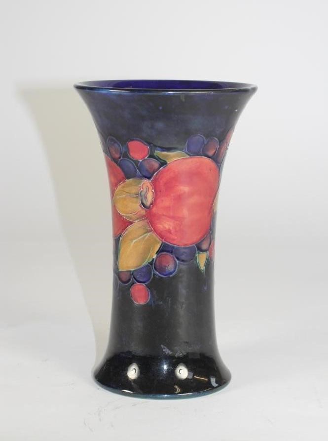 A MOORCROFT POTTERY VASE Image