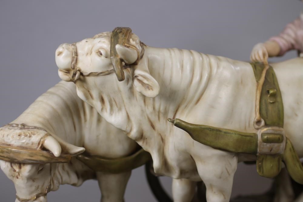 A ROYAL DUX BISQUE PORCELAIN FIGURE Image