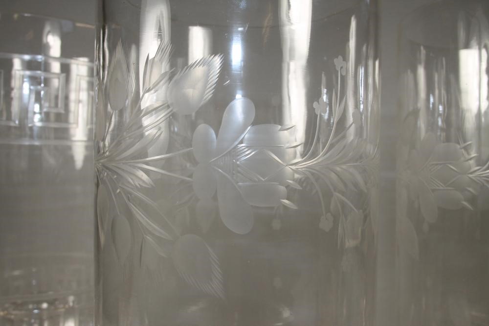 TWO PAIRS OF GLASS STORM LANTERNS Image