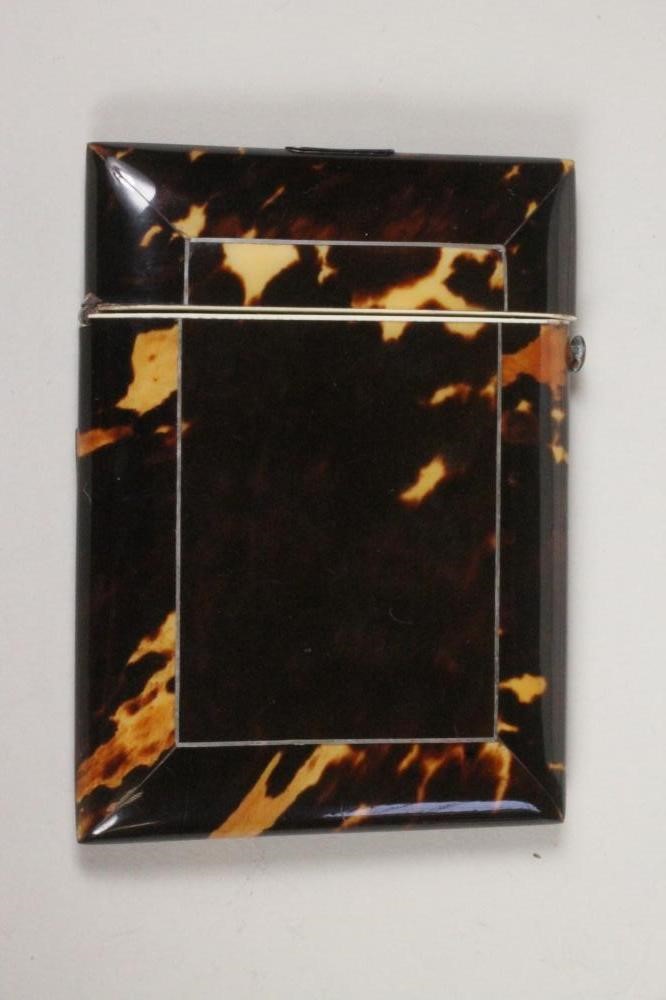 A VICTORIAN TORTOISESHELL VISITING CARD CASE Image