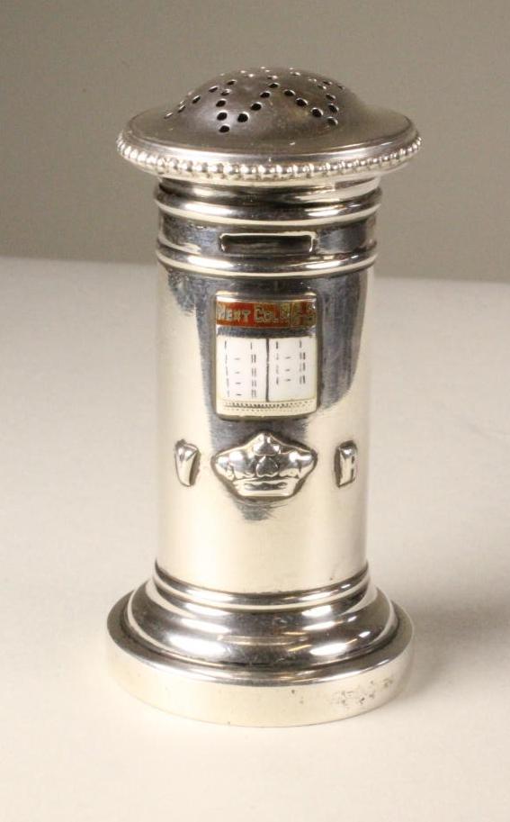 A LATE VICTORIAN NOVELTY SILVER PEPPERETTE Image