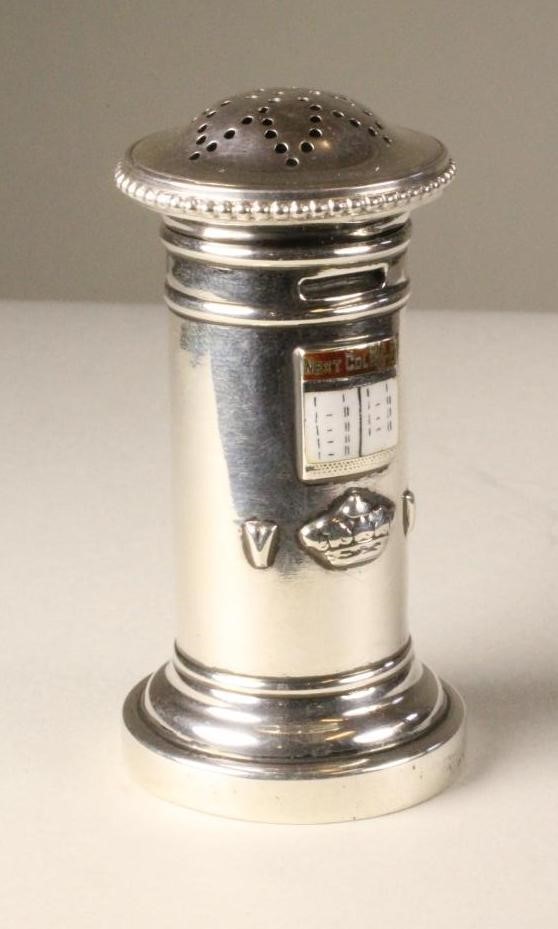 A LATE VICTORIAN NOVELTY SILVER PEPPERETTE Image