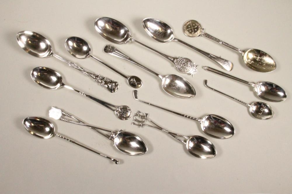 A COLLECTION OF TWENTY EIGHT EDWARDIAN AND LATER SILVER GOLFING TEASPOONS Image