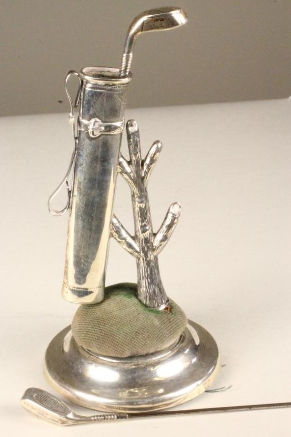AN EDWARDIAN NOVELTY SILVER HAT PIN STAND Image