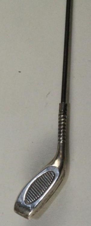 AN EDWARDIAN NOVELTY SILVER HAT PIN STAND Image