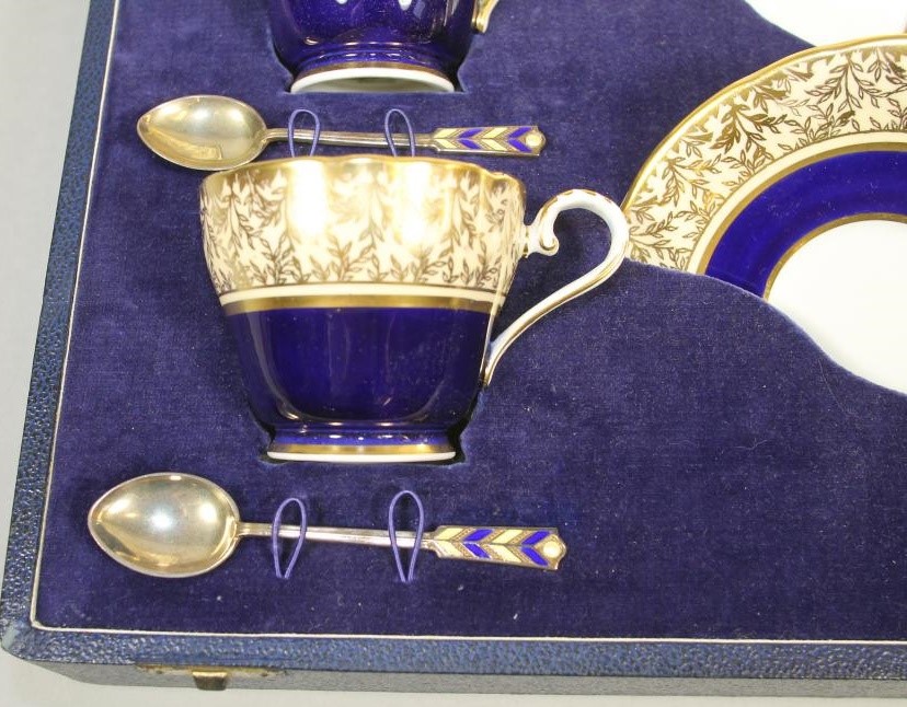 AN AYNSLEY CHINA COFFEE SERVICE Image