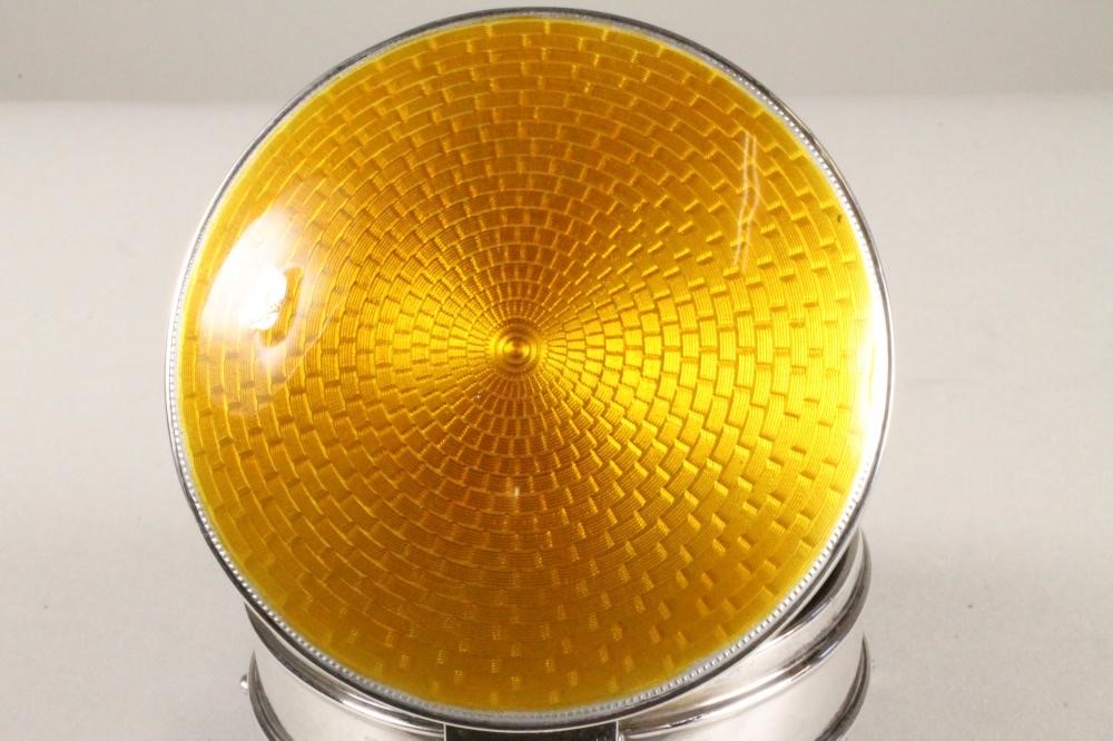 AN ART DECO SILVER DRESSING TABLE BOX Image