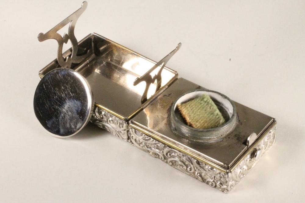 A LATE VICTORIAN TRAVELLING SILVER CURLING TONGS HEATER Image