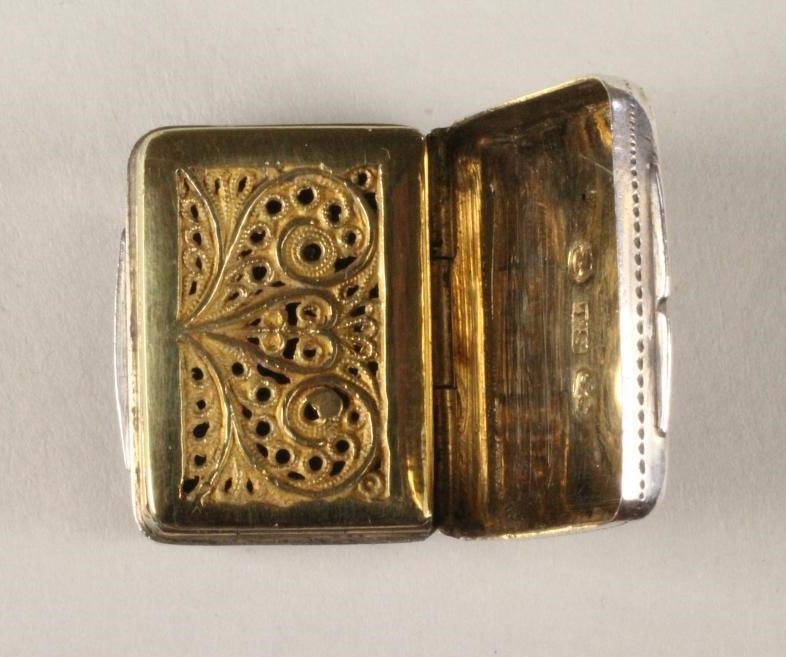 A GEORGE IV SILVER VINAIGRETTE Image