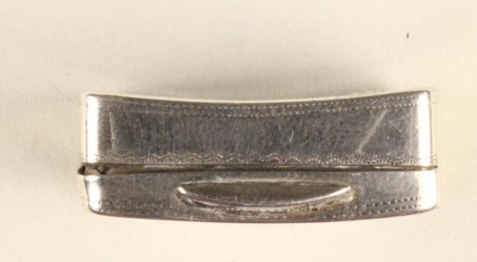 A GEORGE III SILVER VINAIGRETTE Image