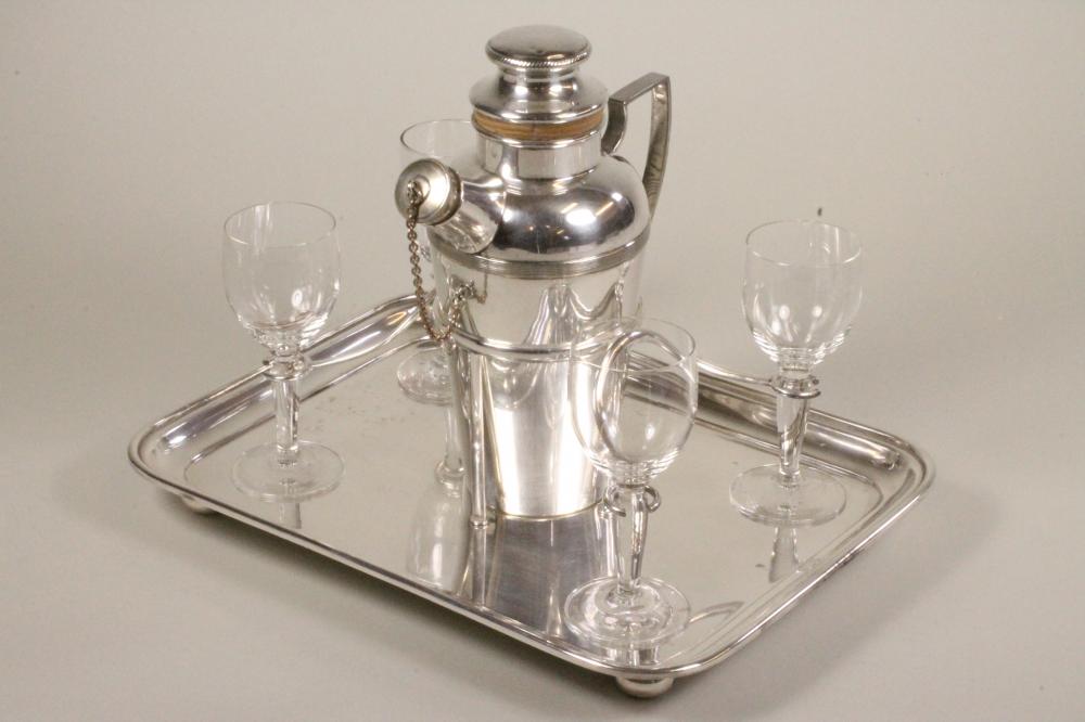 A MATCHED ART DECO SILVER PLATED COCKTAIL SET Image