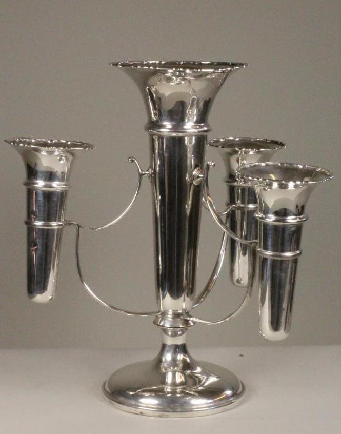 A SMALL SILVER TABLE CENTREPIECE Image
