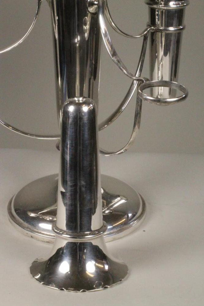 A SMALL SILVER TABLE CENTREPIECE Image